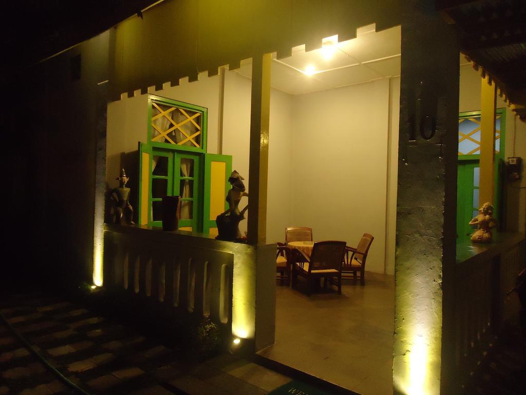 Jasmine Heritage Homestay Yogyakarta Eksteriør bilde